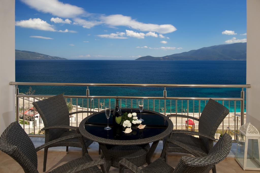 Odyssey Hotel & Spa Agia Efimia 外观 照片