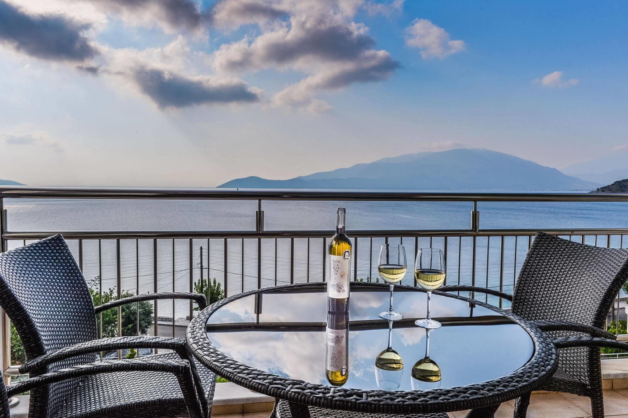 Odyssey Hotel & Spa Agia Efimia 外观 照片